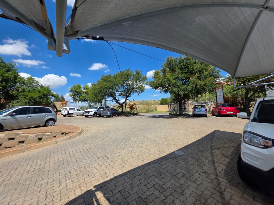To Let commercial Property for Rent in Langenhovenpark Free State